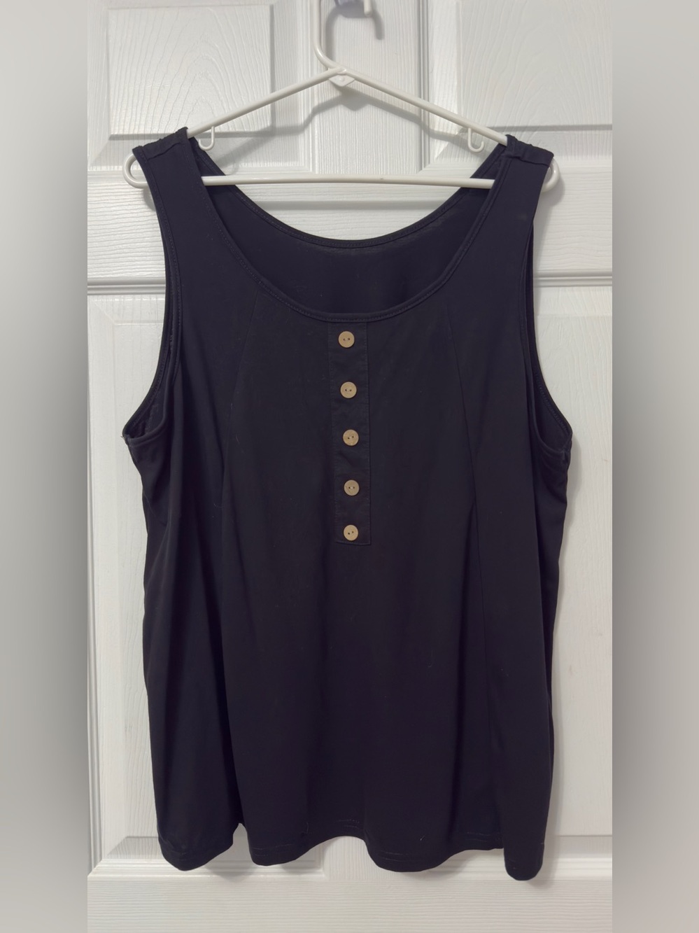 SHEIN Black Button-Front Sleeveless Tank
